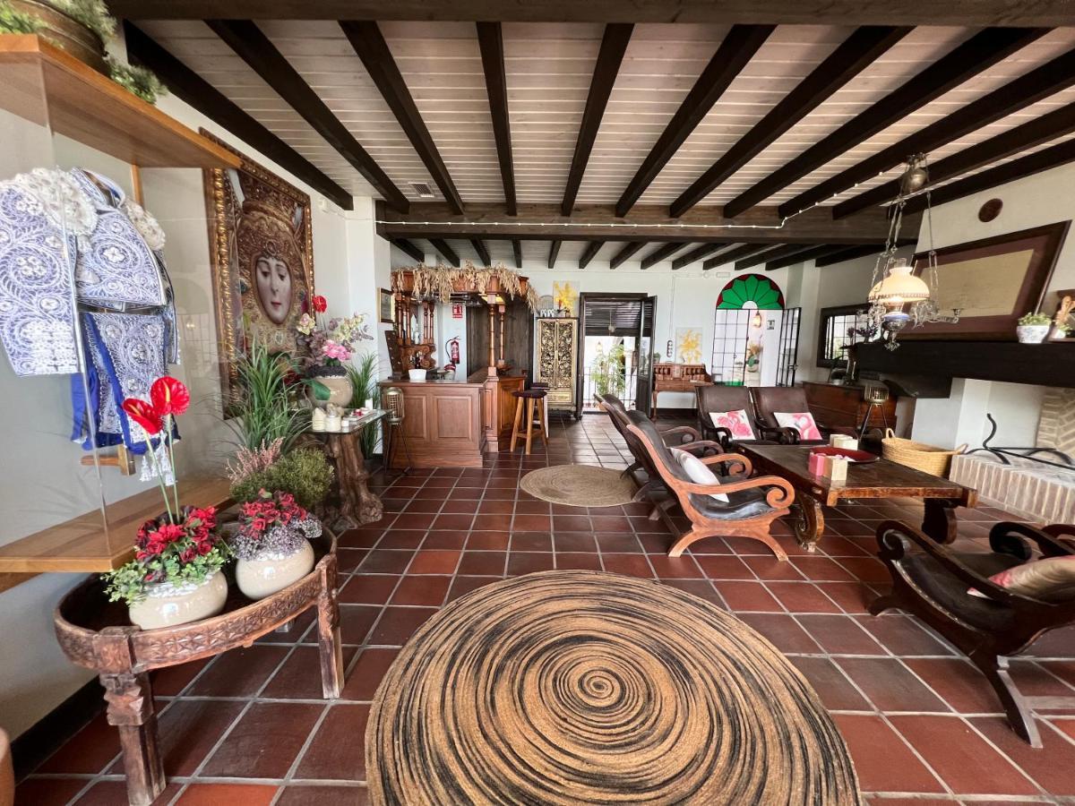On Acebuchal 23 Guest House El Rocío Екстериор снимка
