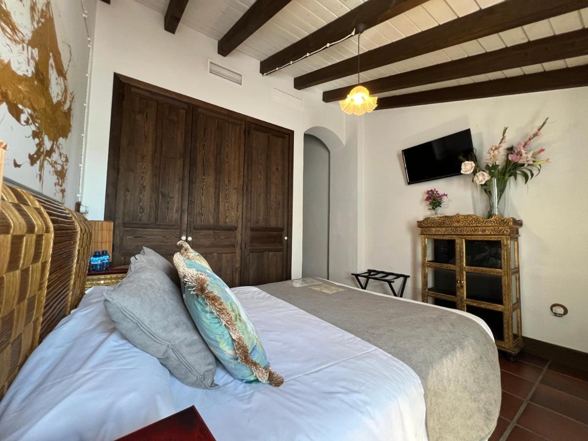 On Acebuchal 23 Guest House El Rocío Екстериор снимка