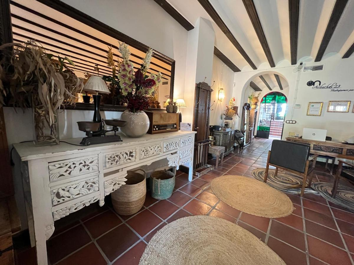 On Acebuchal 23 Guest House El Rocío Екстериор снимка