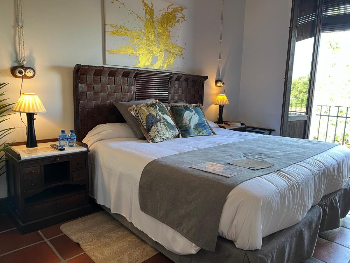 On Acebuchal 23 Guest House El Rocío Екстериор снимка