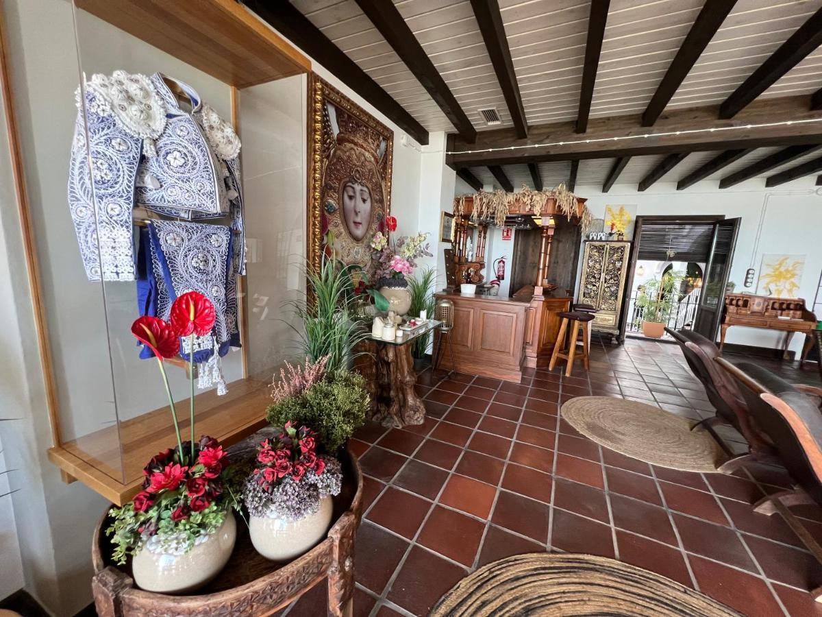 On Acebuchal 23 Guest House El Rocío Екстериор снимка