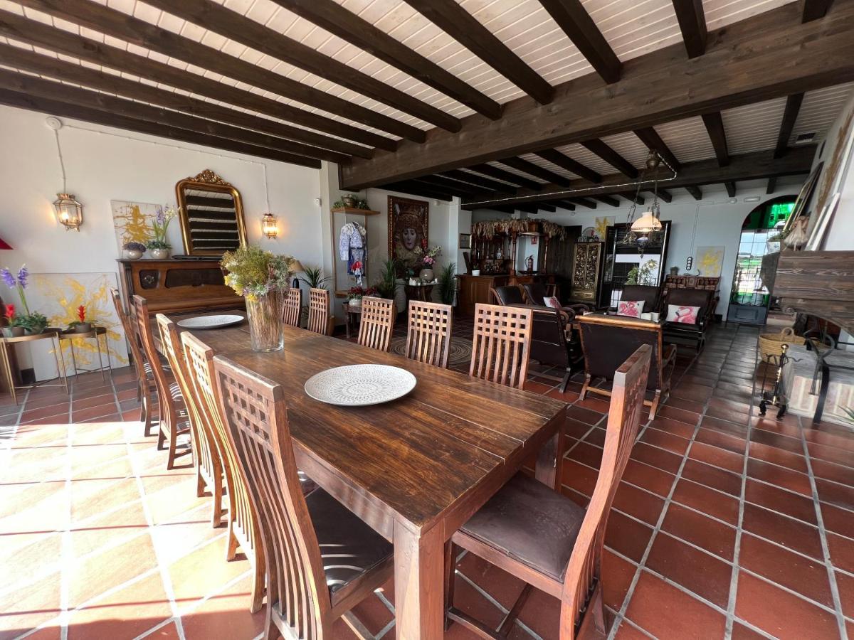 On Acebuchal 23 Guest House El Rocío Екстериор снимка